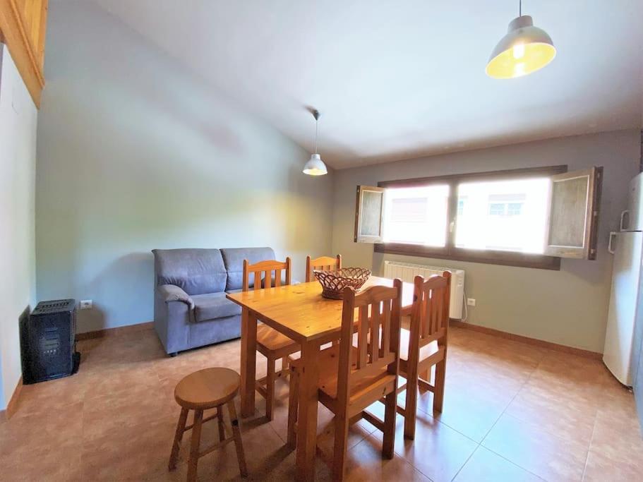 La Vall Apartaments Duplex سانت ليورينس دو موريونيز المظهر الخارجي الصورة
