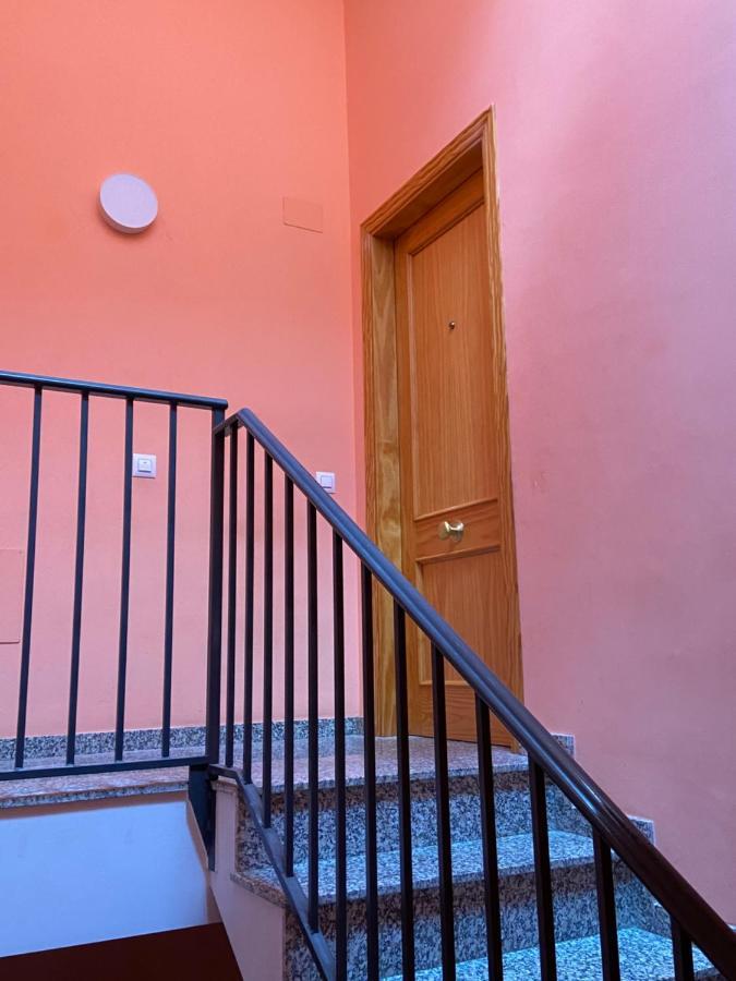 La Vall Apartaments Duplex سانت ليورينس دو موريونيز المظهر الخارجي الصورة