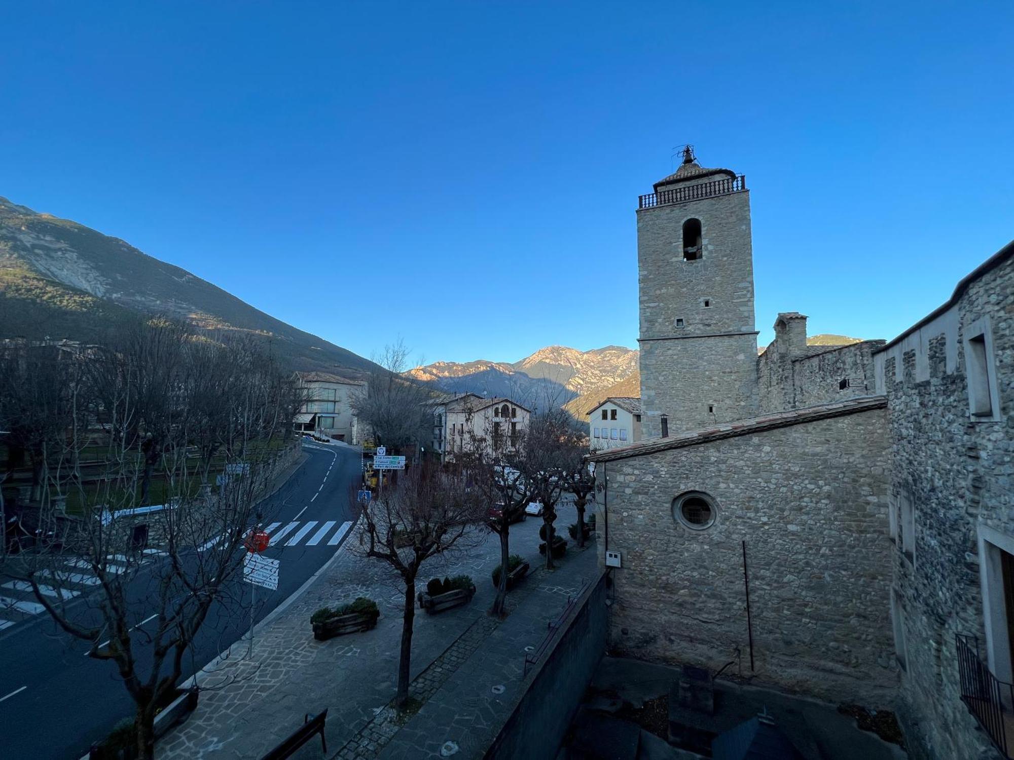 La Vall Apartaments Duplex سانت ليورينس دو موريونيز المظهر الخارجي الصورة